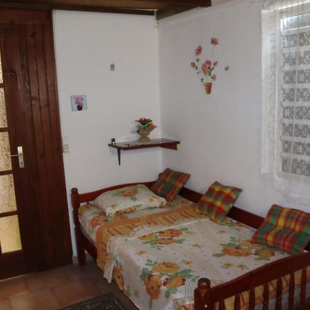 Locat Depot Villa Bouillante Kültér fotó