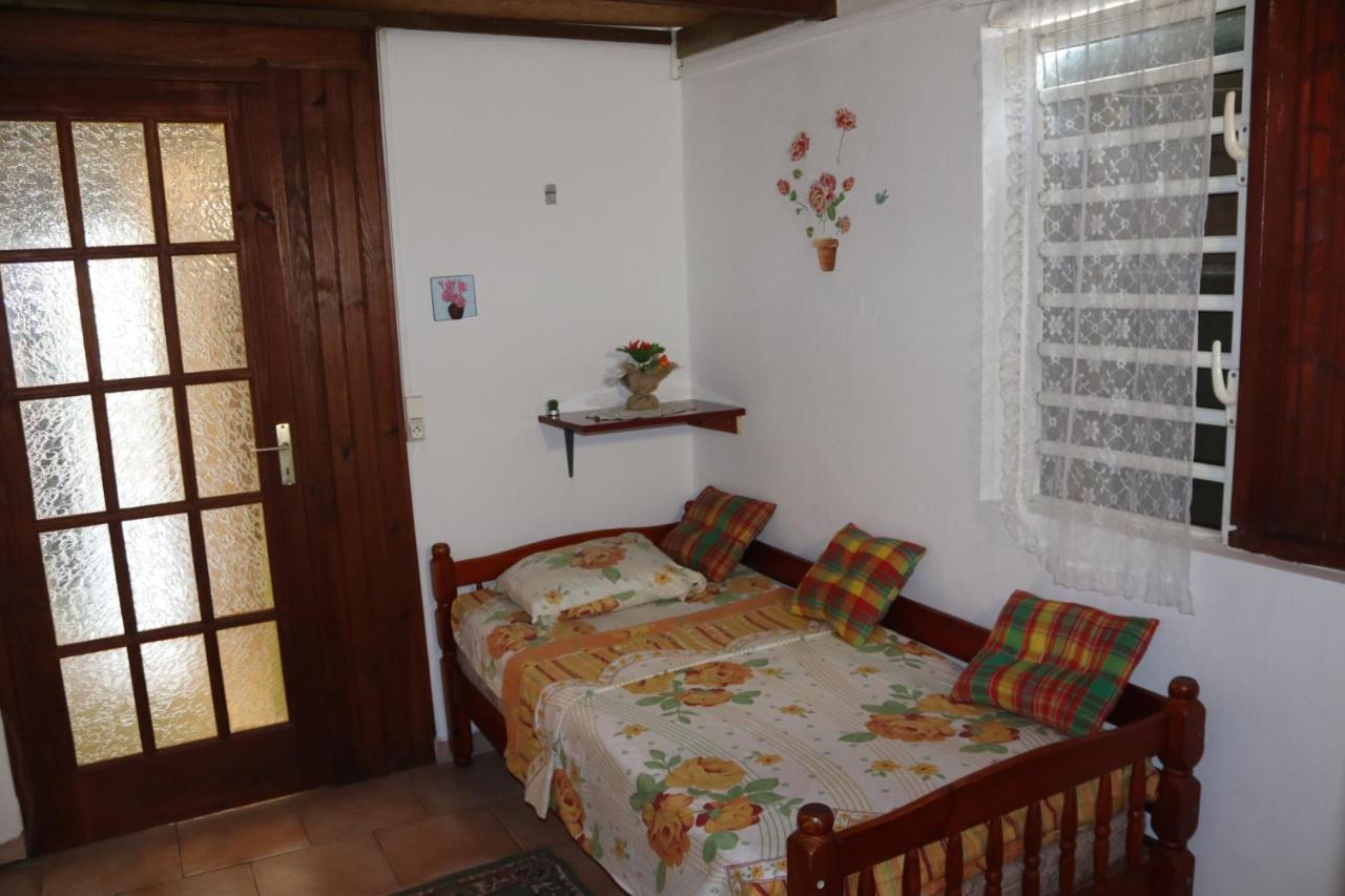 Locat Depot Villa Bouillante Kültér fotó
