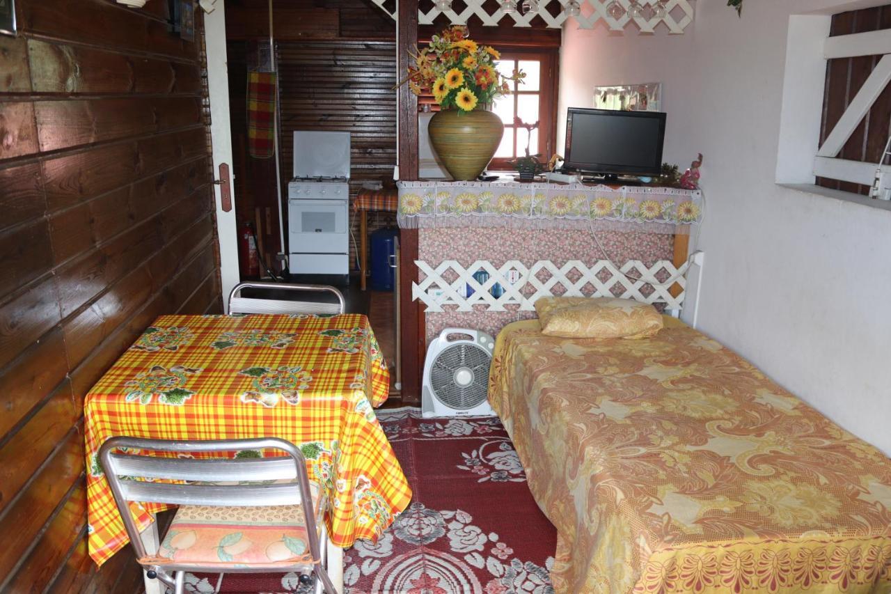 Locat Depot Villa Bouillante Kültér fotó